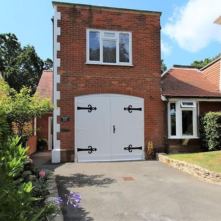 Middle Chine Villa Bournemouth Exterior photo