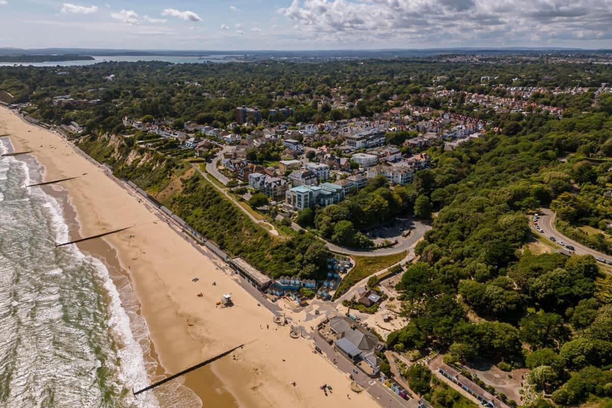 Middle Chine Villa Bournemouth Exterior photo