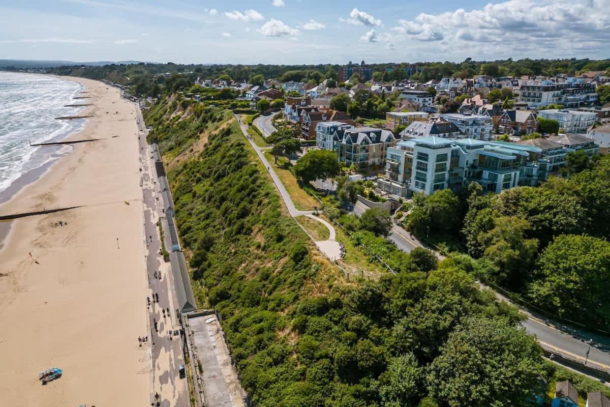 Middle Chine Villa Bournemouth Exterior photo